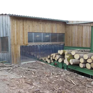 Cabine machine acoustique avec lanières PVC
