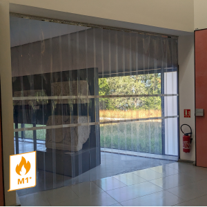 Lanières PVC souple M1 pour public ERP