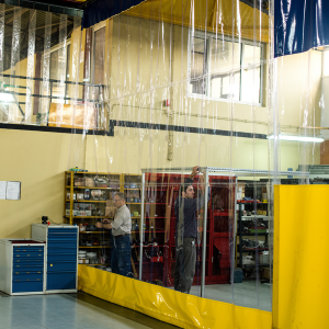 Rideau d'atelier plastique industriel transparent avec fenêtre