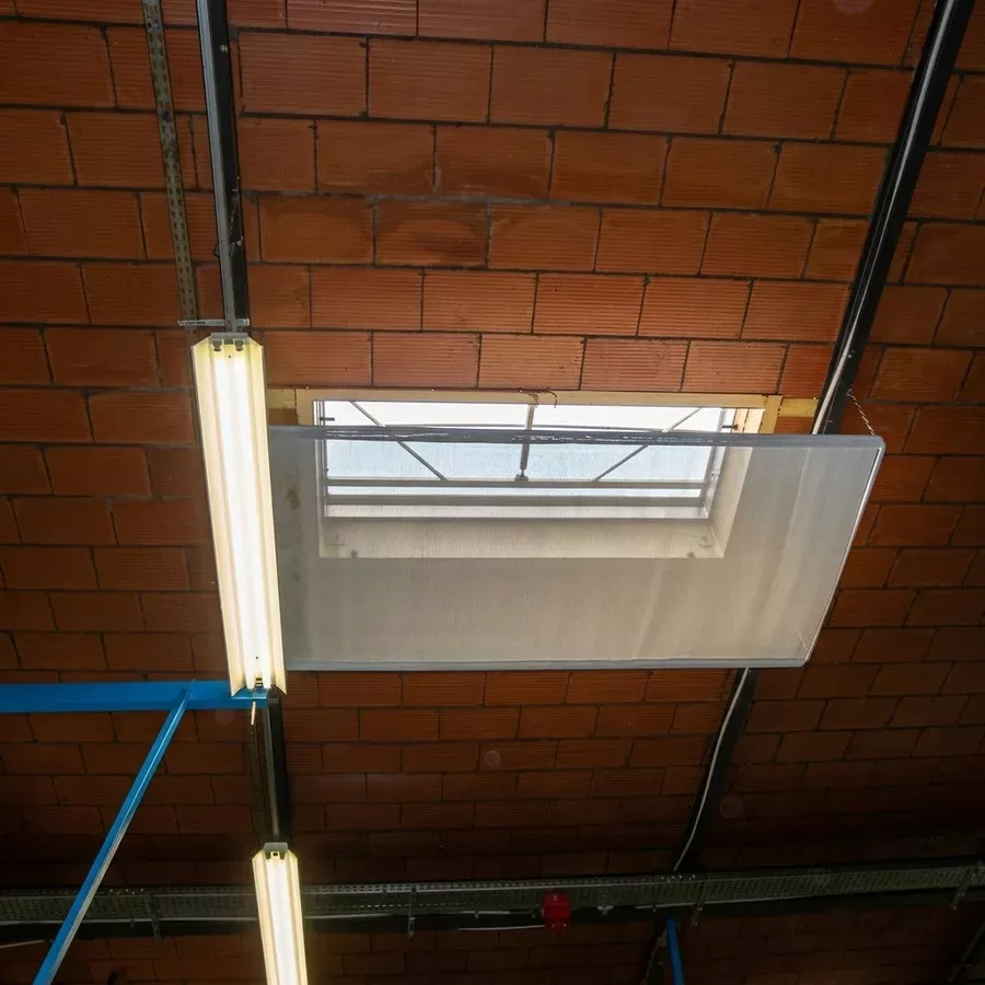 Rideaux pare soleil industriels