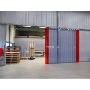 Porte à lanières coulissantes sur mesure