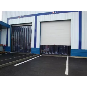 porte d'atelier PVC pour SAS