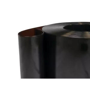 Lanière translucide filtrant les rayons UV
