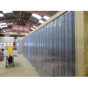 Cabine machine acoustique avec lanières PVC